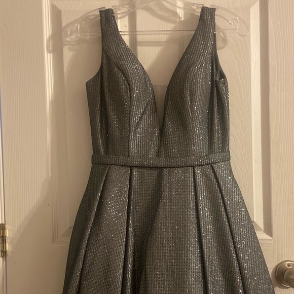 Prom dress: sparkly dark gray - Picture 2 of 11